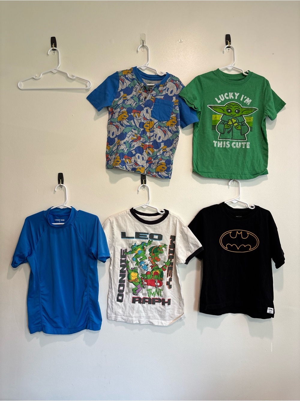 Boys XS t shirt set of 5 Mickey Mouse Batman Ninja Turtle Yoda